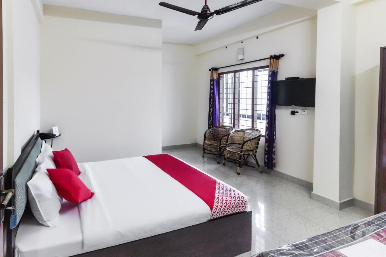 Oyo 49244 Green Castle Residency Hotell Nedumkandam Exteriör bild