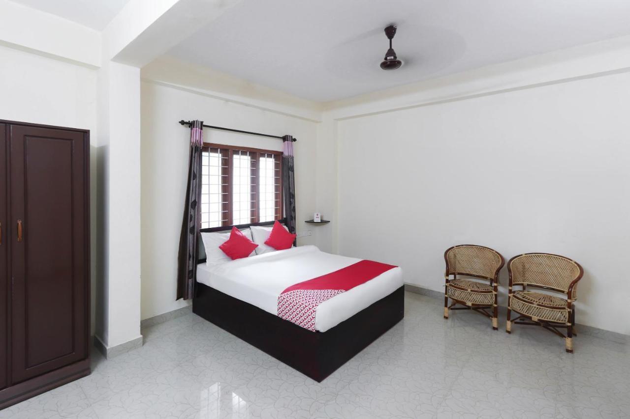 Oyo 49244 Green Castle Residency Hotell Nedumkandam Exteriör bild