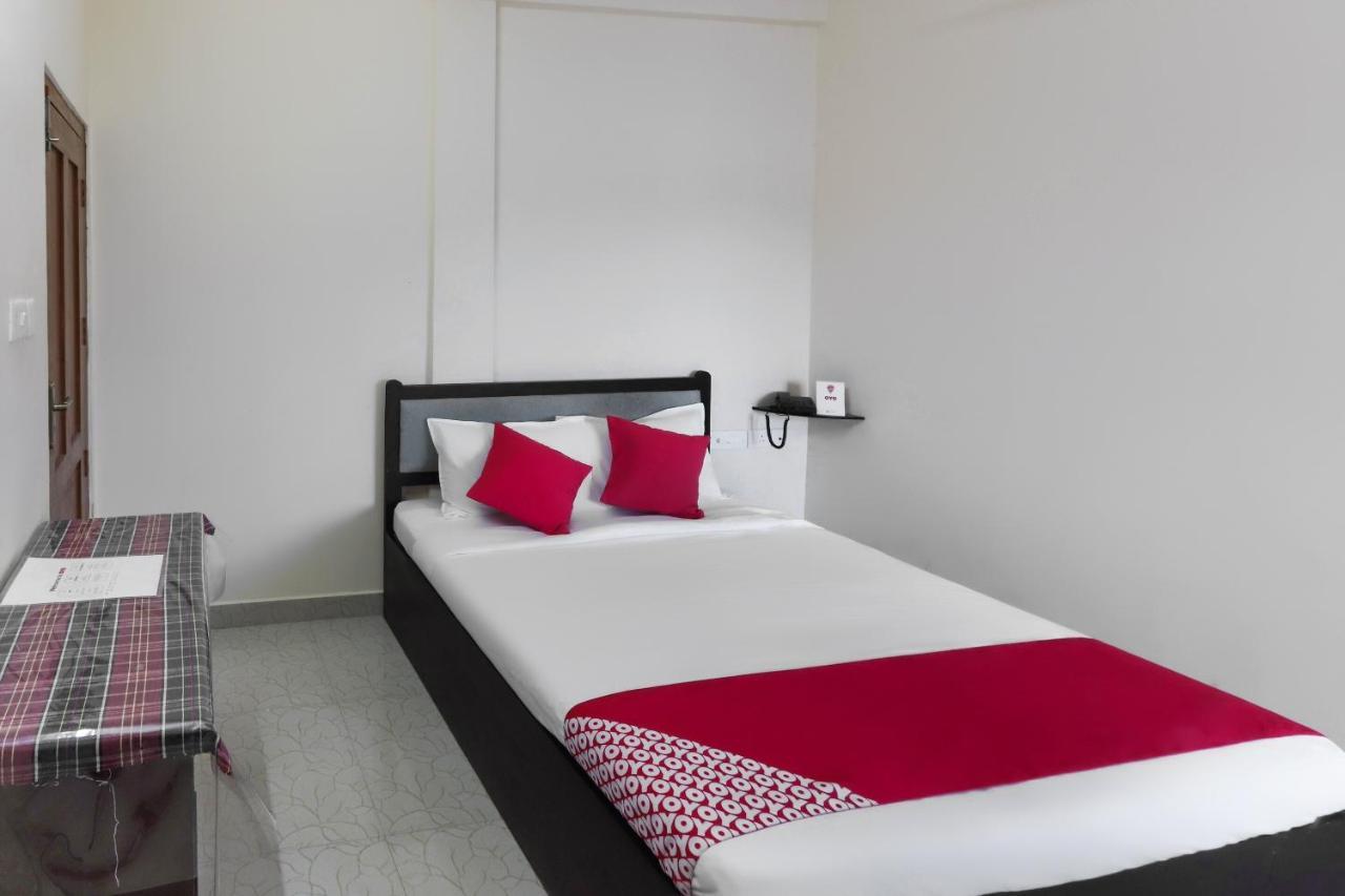 Oyo 49244 Green Castle Residency Hotell Nedumkandam Exteriör bild